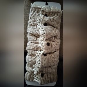 Cream Lace-Trim Knit leg Warmers with Button Detail